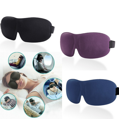 Femme portant un masque de sommeil