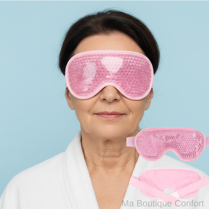 Femme utilisant un masque décongestionnant rose 