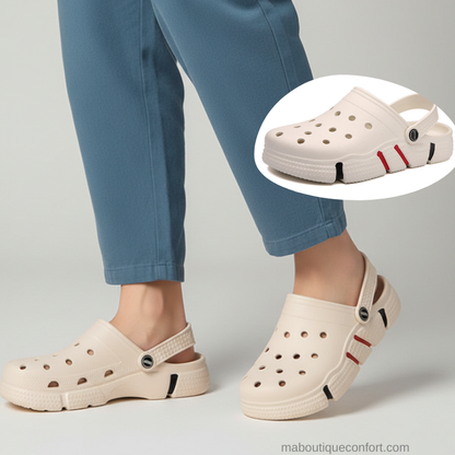 Femme portant les crocs 